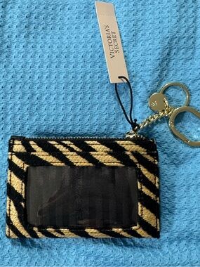 VICTORIA'S SECRET
Foldover Card Case